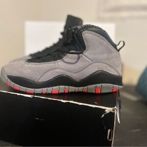 Air Jordan 10 Retro ‘Cool Grey’ Size 6Y – Gray & Black with Red Soles preowned